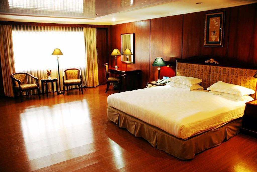 Grand Regal Hotel 바콜로드 객실 사진