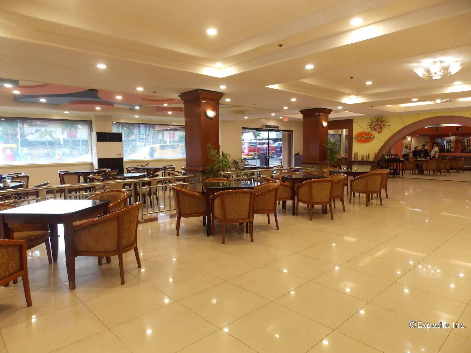 Grand Regal Hotel 바콜로드 외부 사진